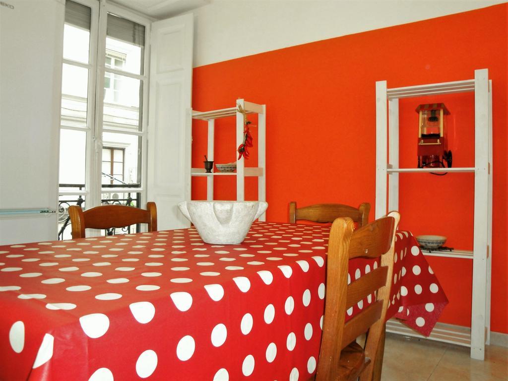 נאפולי Garibaldi Holiday House מראה חיצוני תמונה