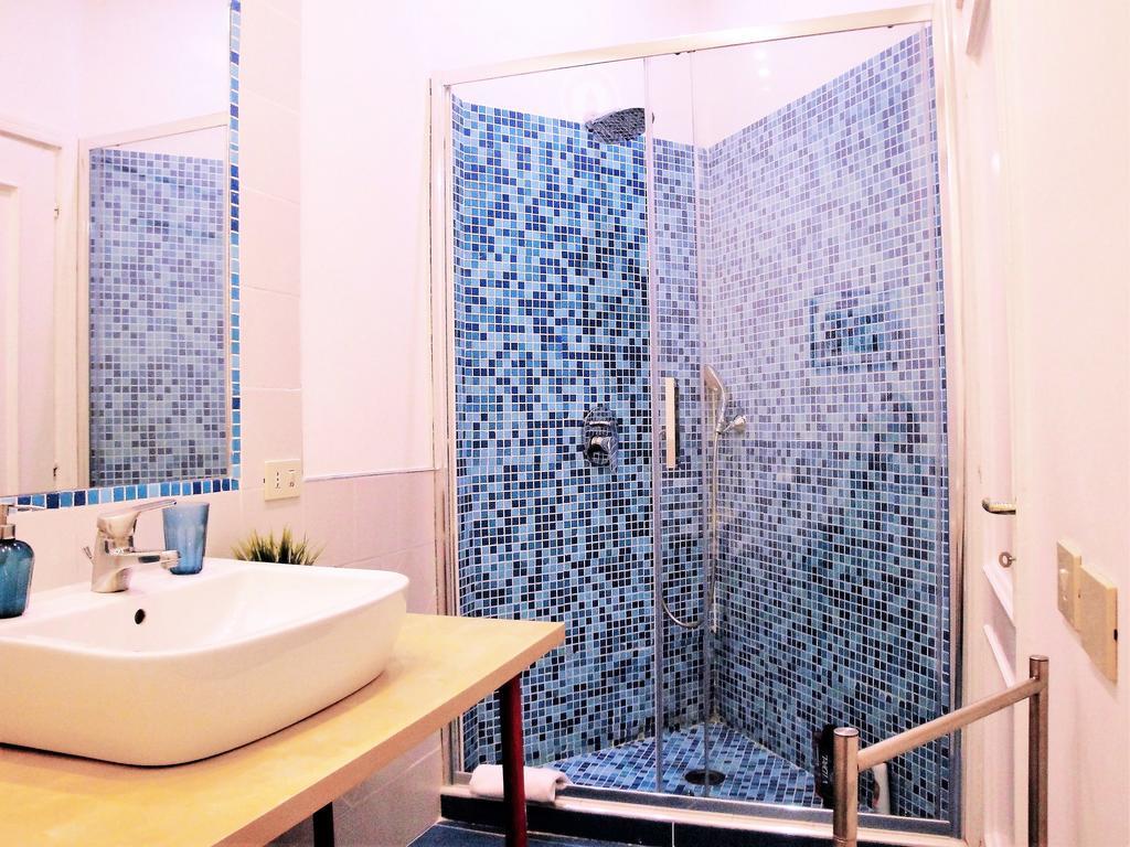 נאפולי Garibaldi Holiday House מראה חיצוני תמונה