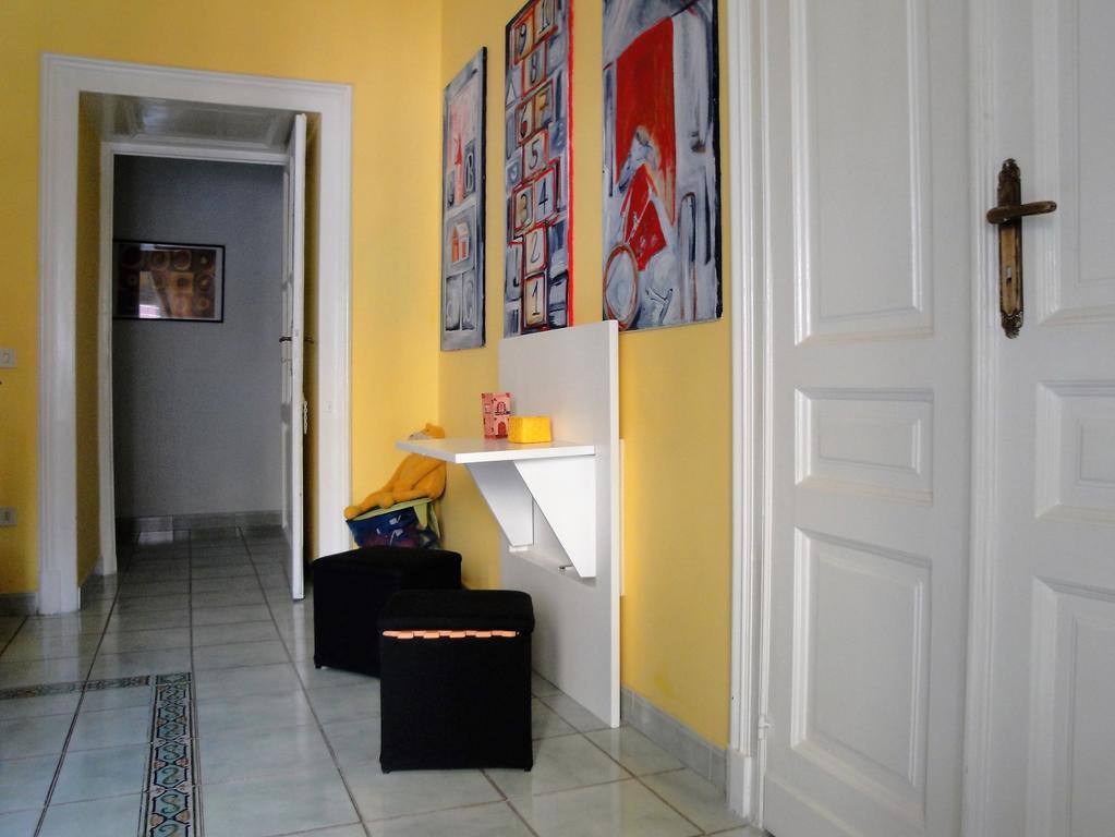 נאפולי Garibaldi Holiday House מראה חיצוני תמונה
