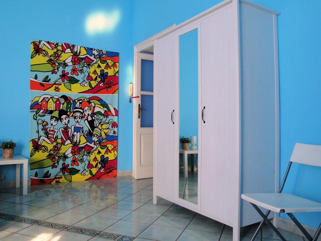 נאפולי Garibaldi Holiday House מראה חיצוני תמונה