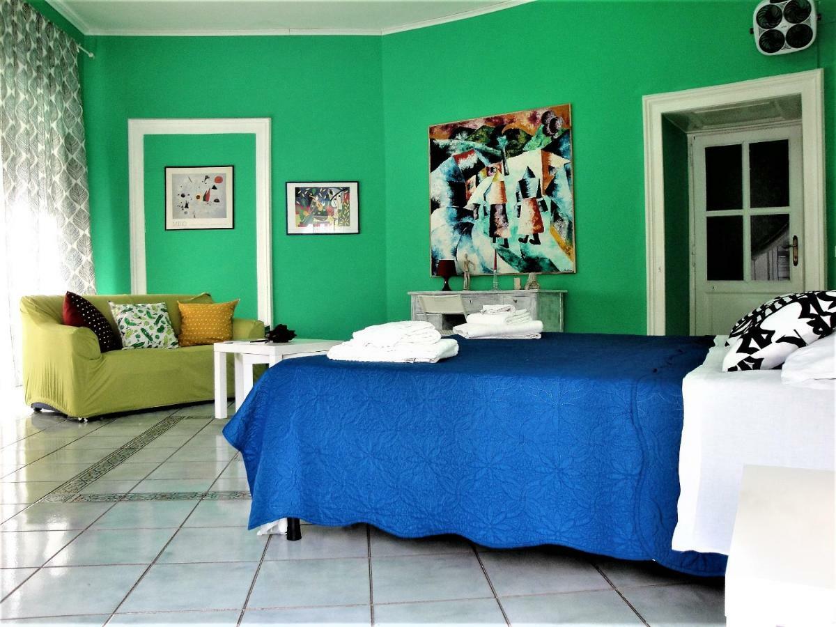 נאפולי Garibaldi Holiday House מראה חיצוני תמונה