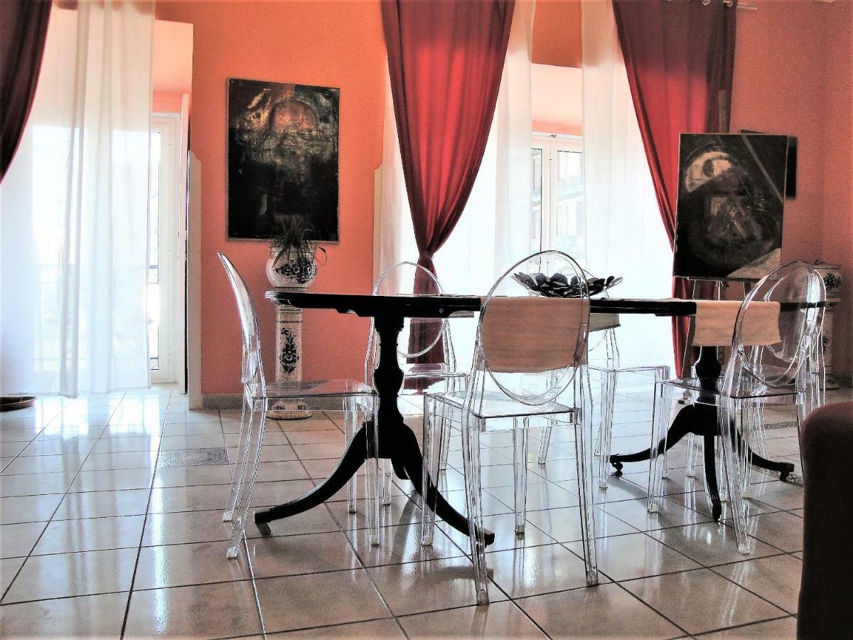נאפולי Garibaldi Holiday House מראה חיצוני תמונה